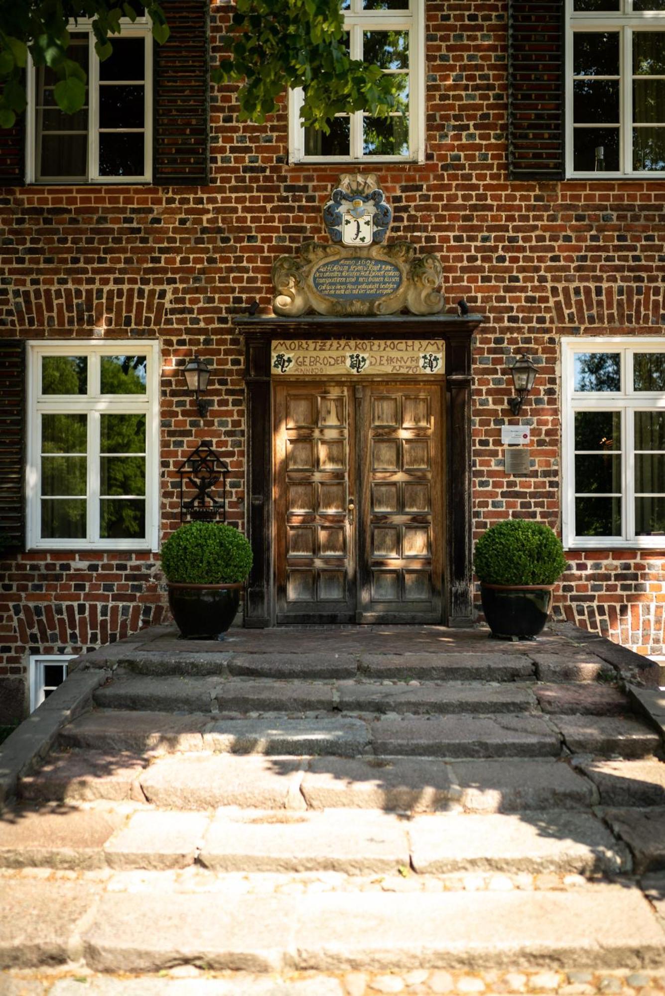 Romantik Hotel Gutshaus Ludorf Экстерьер фото